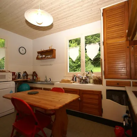 Sunlit Holiday With Fireplace In Saint-leonard Holiday home *